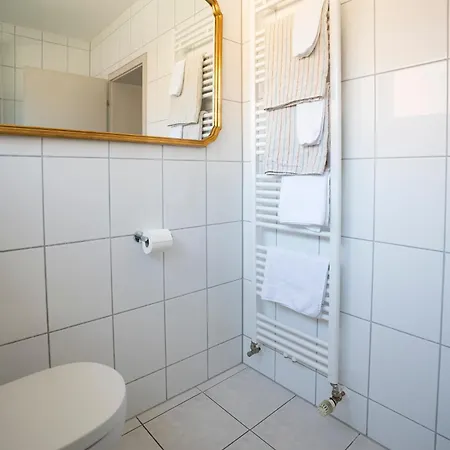 Blauwal - W14, Zentral In Bahnhofsnaehe, Balkon, Kueche Apartament *