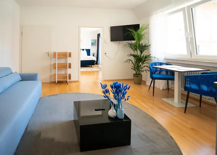 Blauwal - W14, Zentral In Bahnhofsnaehe, Balkon, Kueche Appartement *