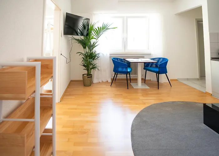 Blauwal - W14, Zentral In Bahnhofsnaehe, Balkon, Kueche Appartement Ulm