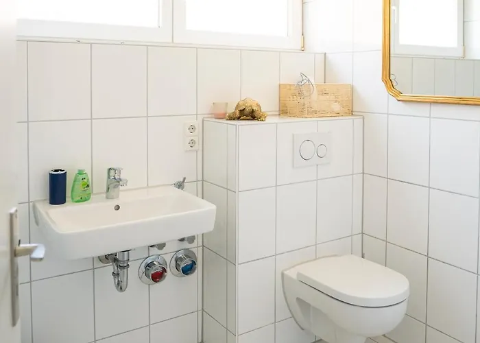 Appartement Blauwal - W14, Zentral In Bahnhofsnaehe, Balkon, Kueche Ulm